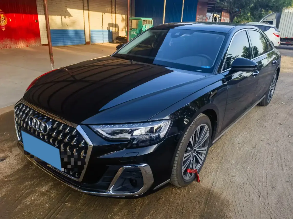 2024 Audi A8 2.0T 265HP L4 8AT