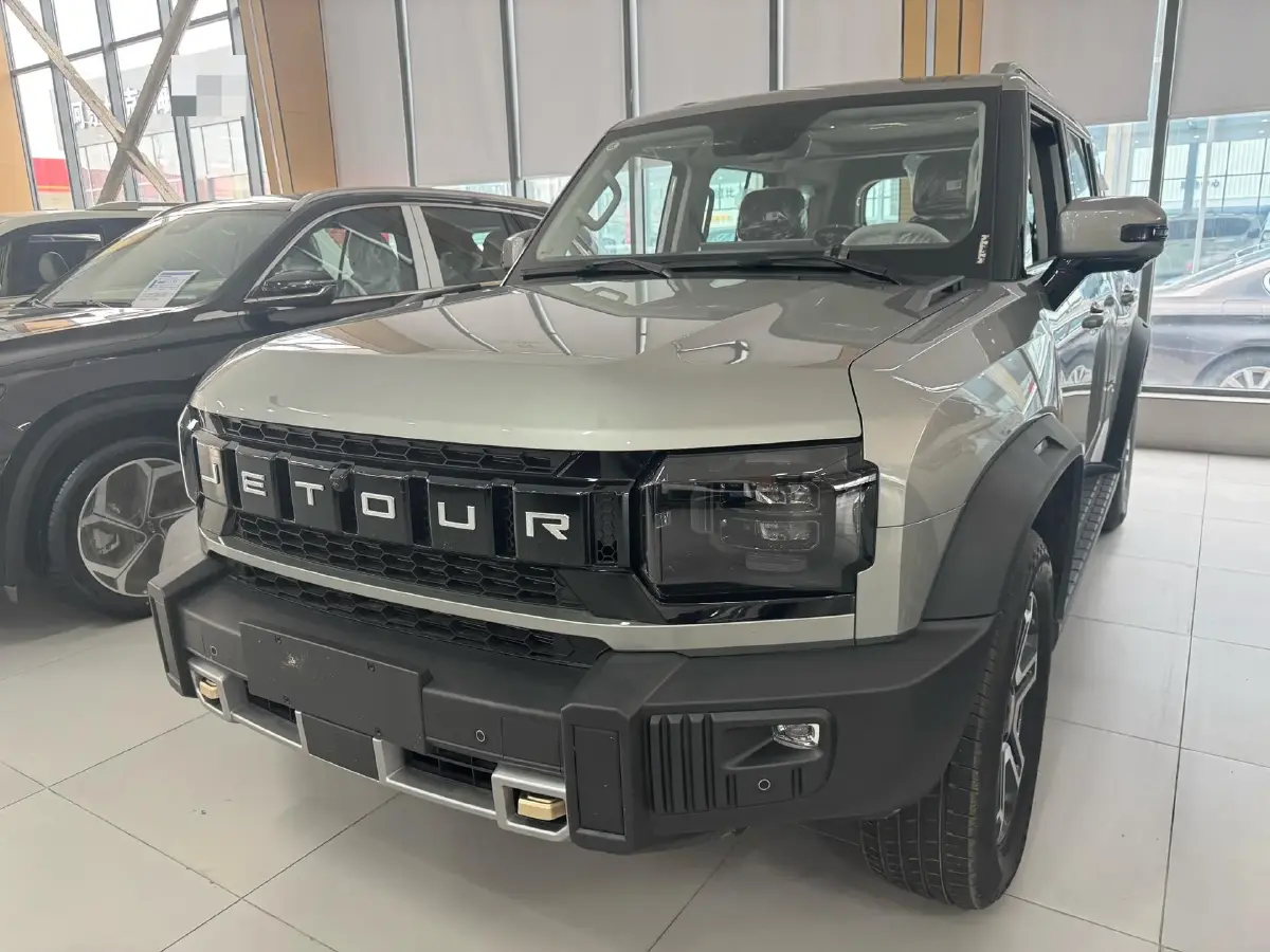 2025 Jetour Traveller 1.5T 184HP L4 7DCT