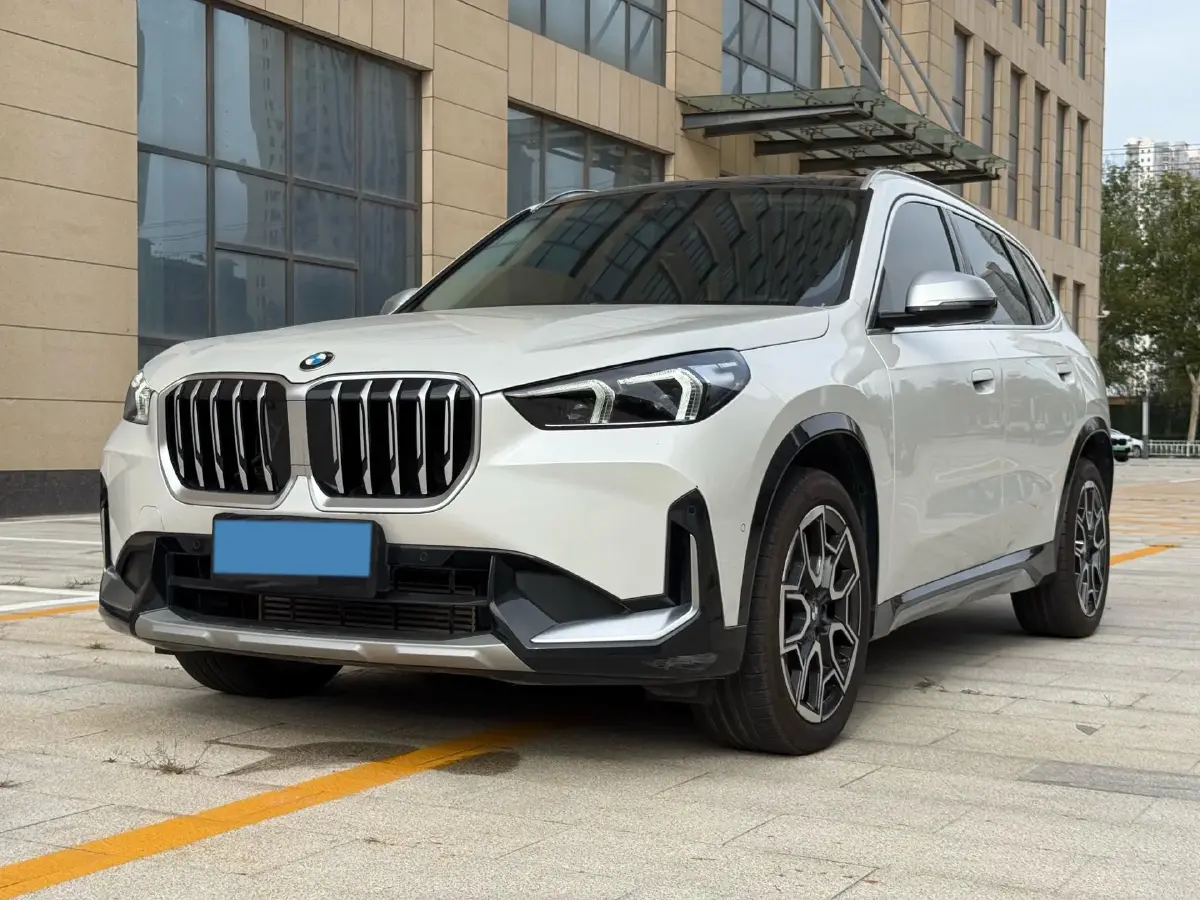2024 BMW X1 2.0T 204HP L4 7DCT