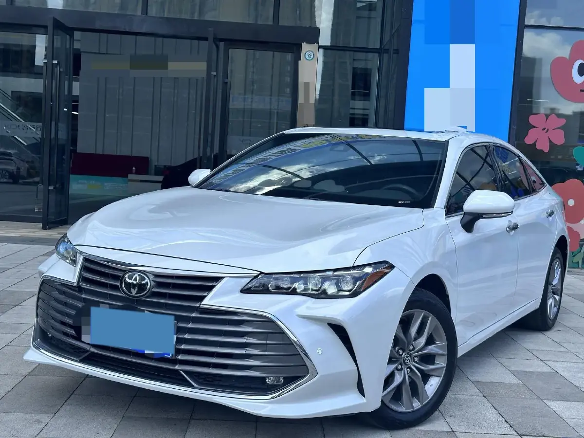 2021 Toyota Avalon 2.5L 209HP L4 8AT