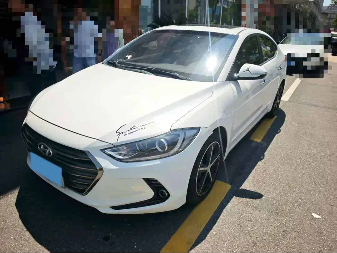 2019 Hyundai Elantra 1.4T 130HP L4 7DCT