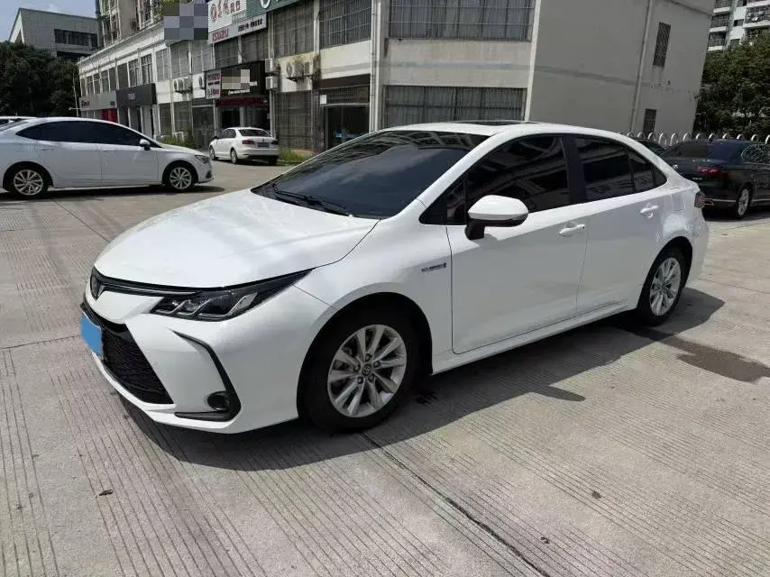 2023 Toyota Corolla 1.8L 98HP L4 E-CVT Hybrid