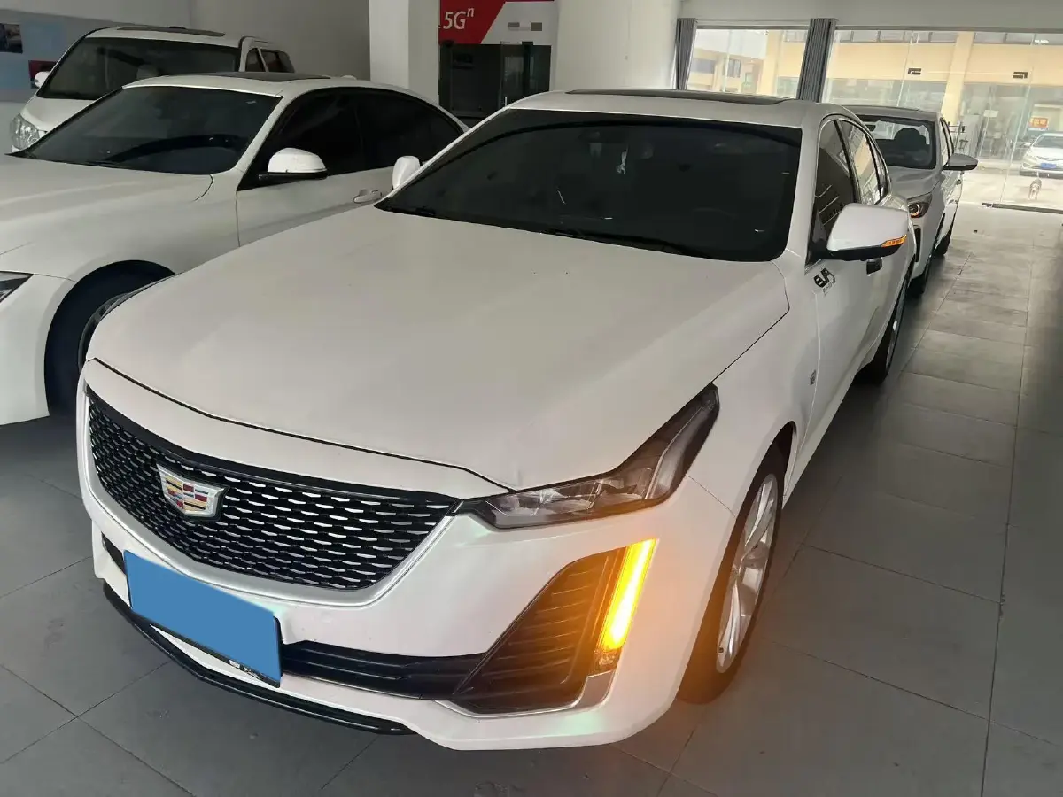 2021 Cadillac CT5 2.0T 237HP L4 10AT