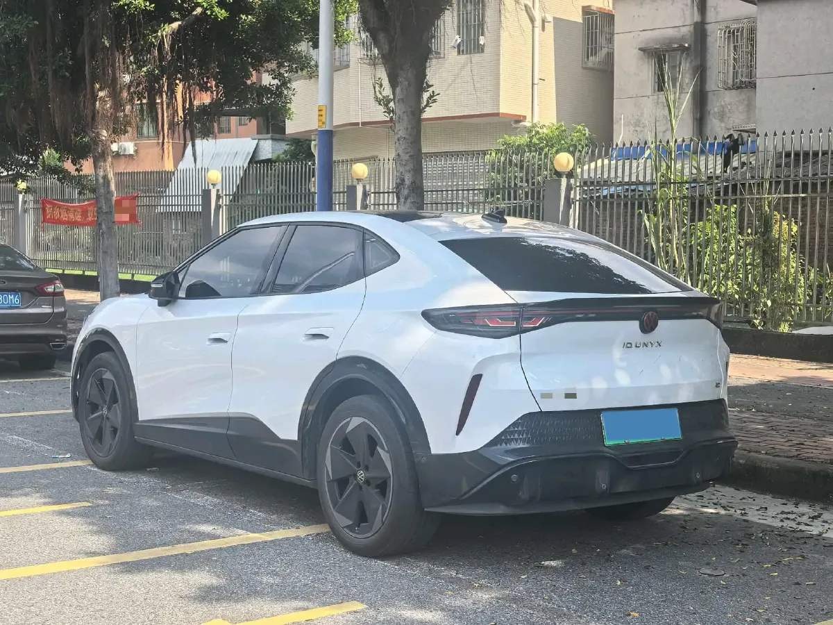 2024 Volkswagen ID.UNYX 06 BEV 82.4KWH,autocango,china used car exporter,china ev exporter,chinese used car exporter,chinese used ev exporter