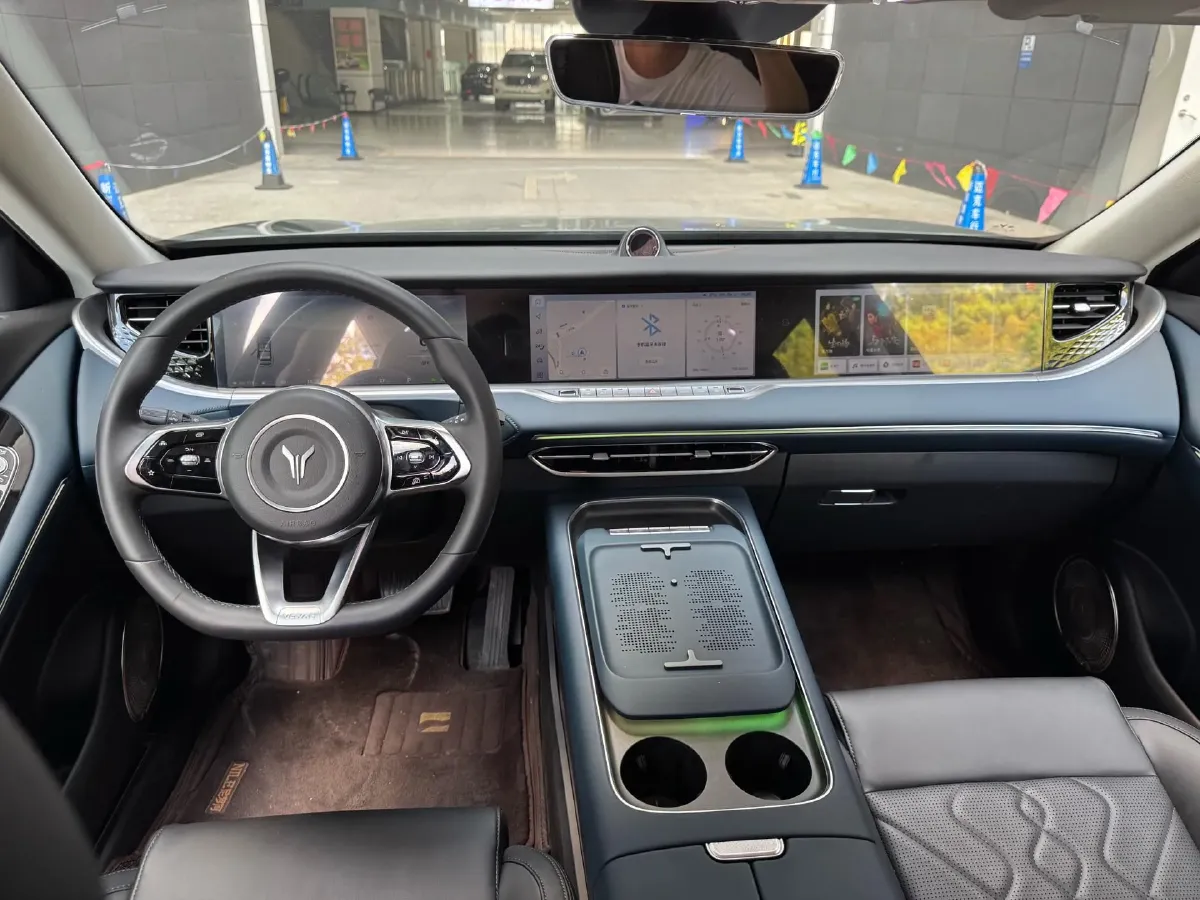 2024 Voyah FREE 1.5T 150HP L4 REEV 39.2KWH,autocango,china used car exporter,china ev exporter,chinese used car exporter,chinese used ev exporter