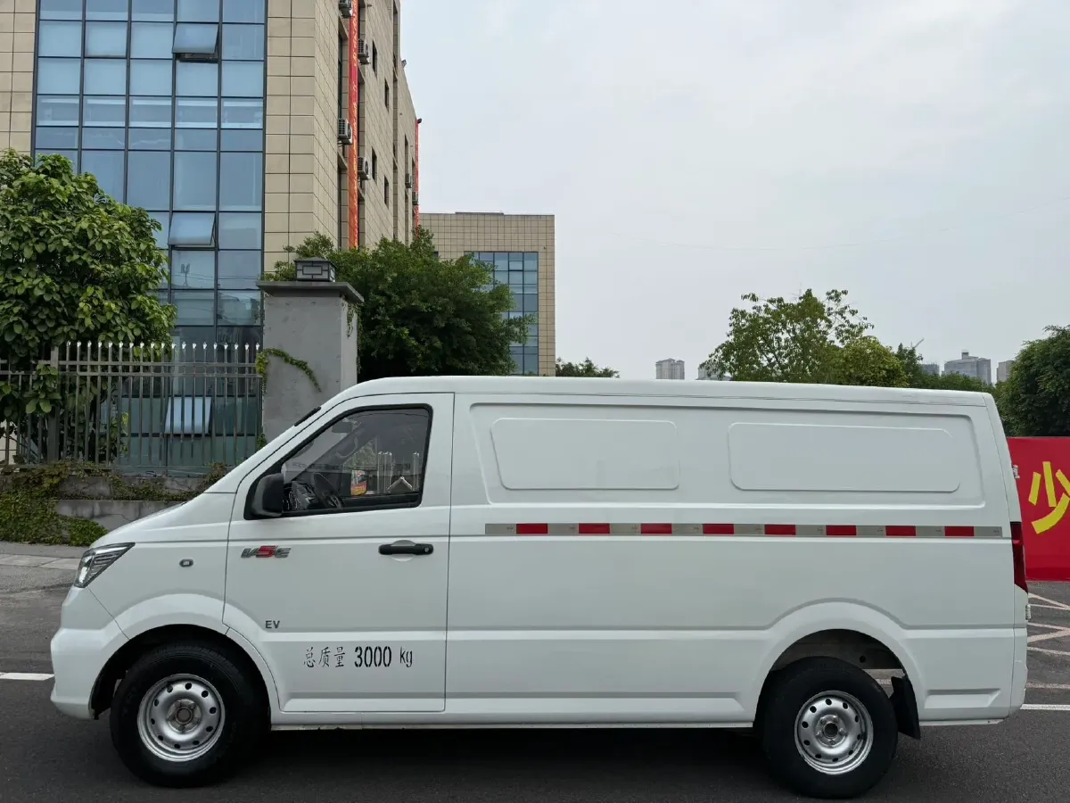 2020 DongFeng Aeolus YiXuan EV BEV 47.7KWH,autocango,china used car exporter,china ev exporter,chinese used car exporter,chinese used ev exporter