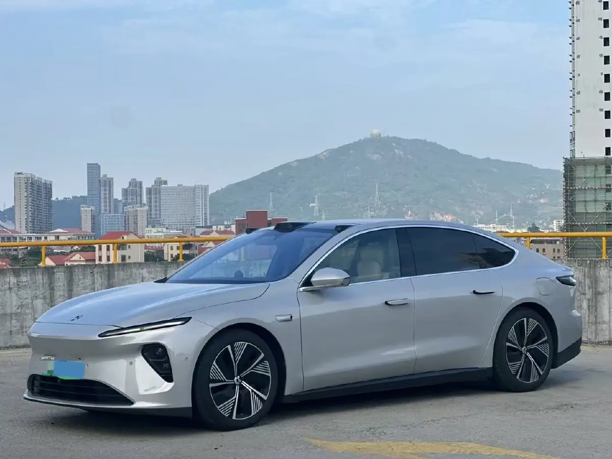 2024 NIO ET7 BEV 75KWH