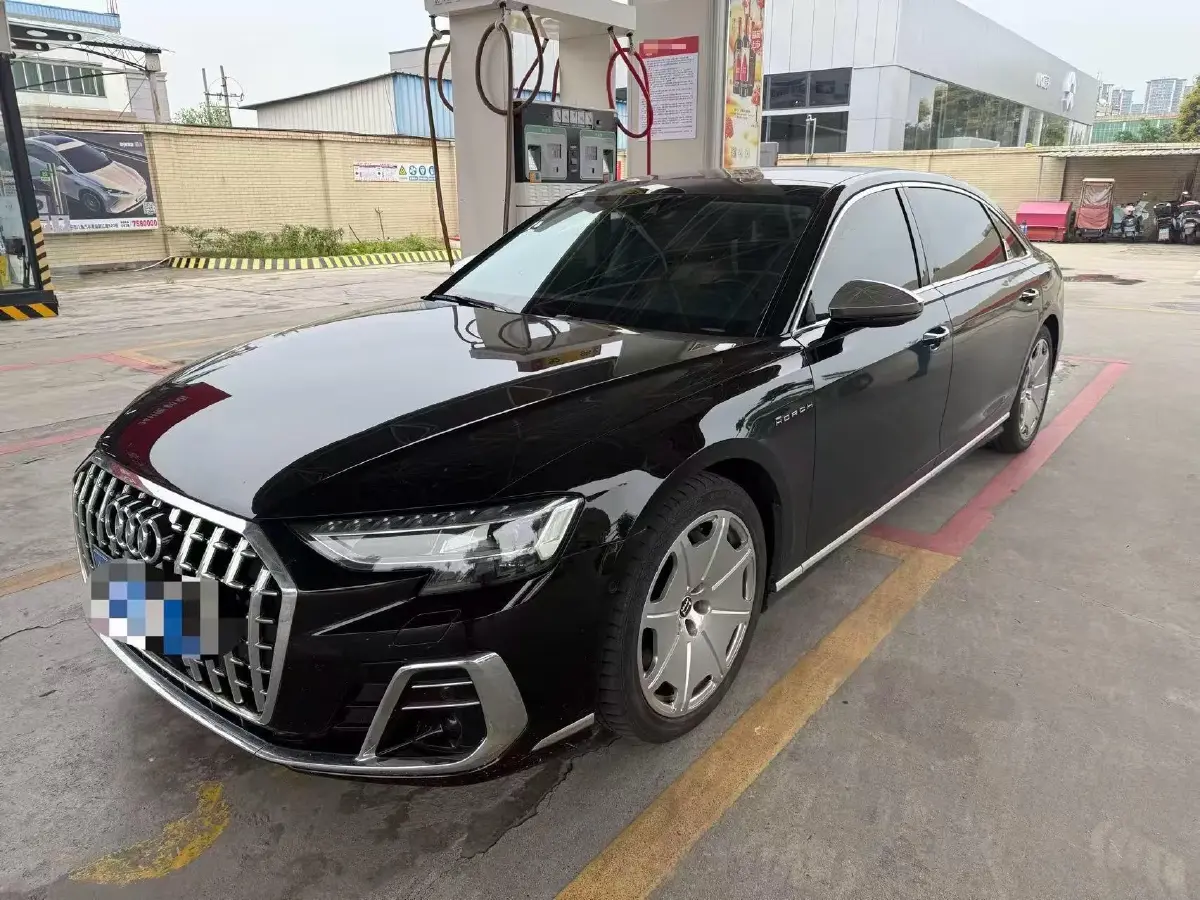 2022 Audi A8 3.0T 340HP V6 8AT