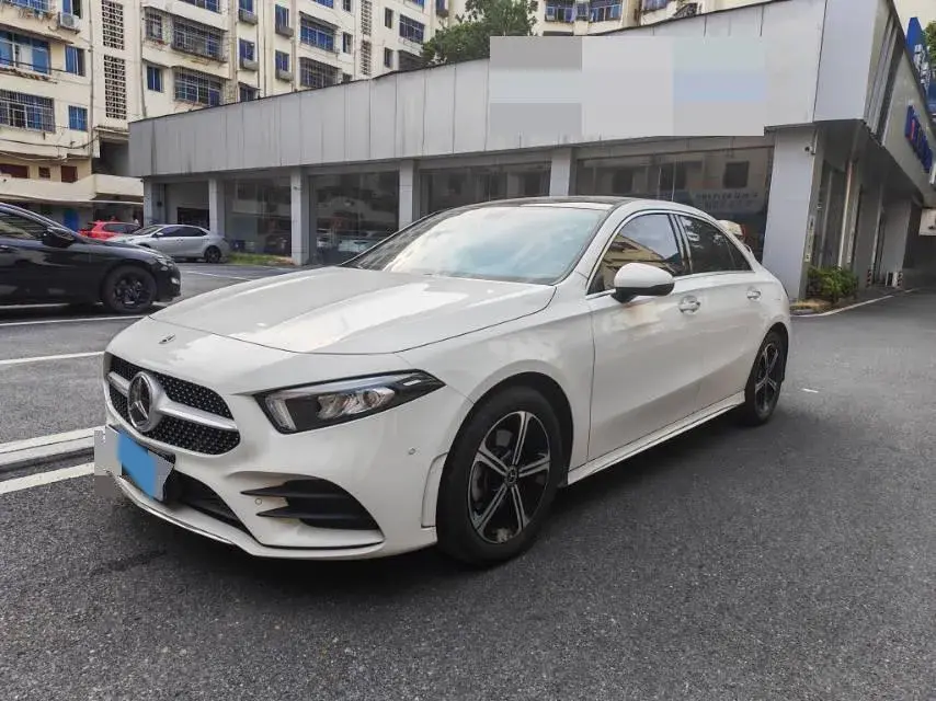 2022 Mercedes-Benz A Class 1.3T 163HP L4 7DCT