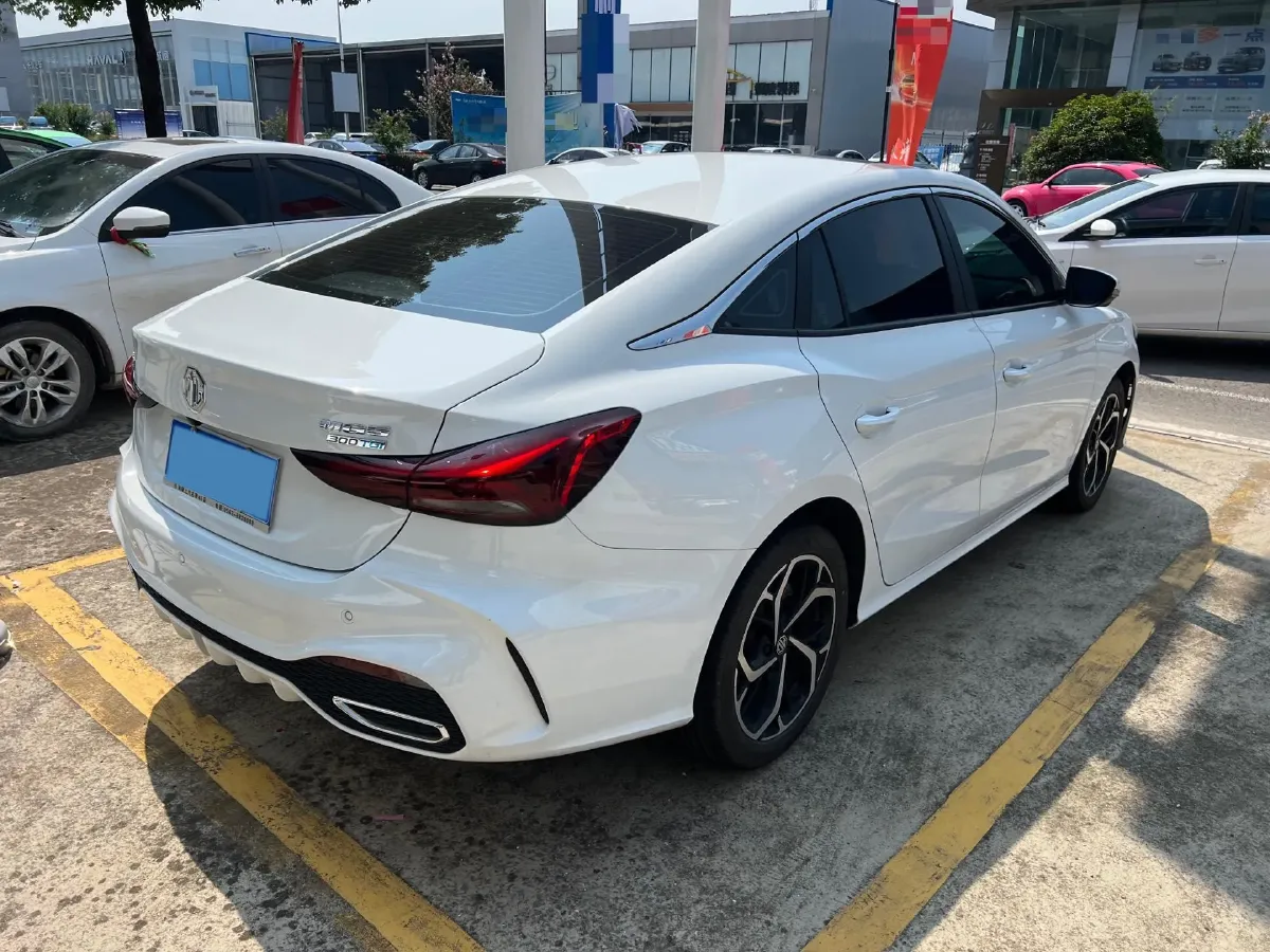 2025 MG 5 1.5T 181HP L4 7DCT,autocango,china used car exporter,china ev exporter,chinese used car exporter,chinese used ev exporter