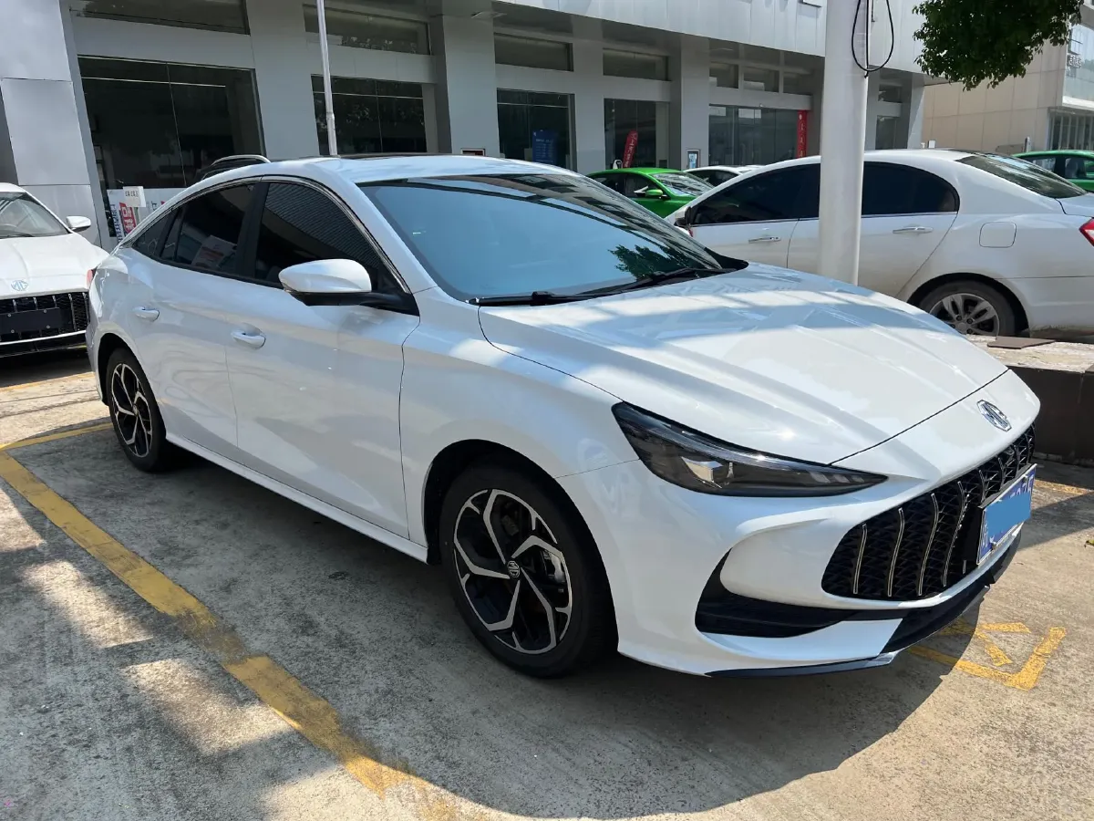 2025 MG 5 1.5T 181HP L4 7DCT,autocango,china used car exporter,china ev exporter,chinese used car exporter,chinese used ev exporter