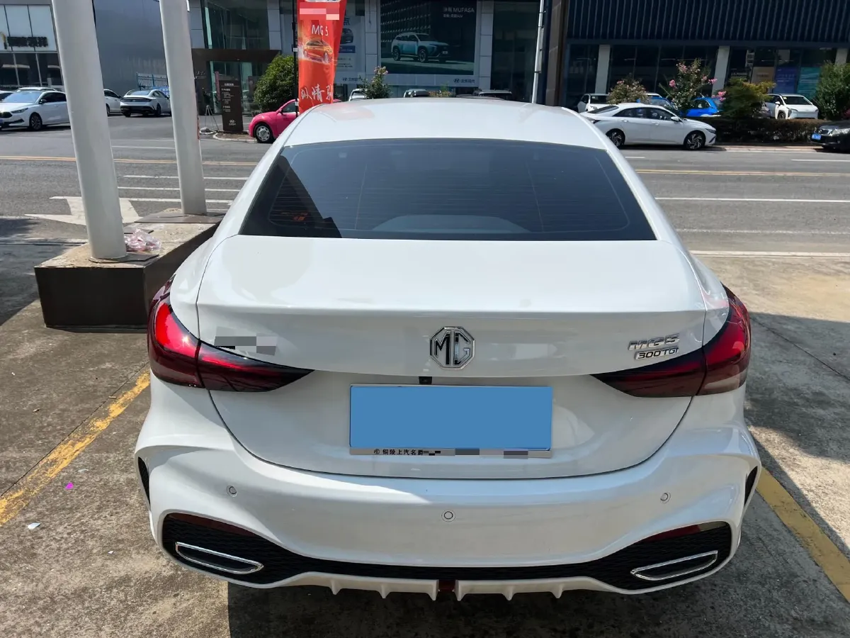 2025 MG 5 1.5T 181HP L4 7DCT,autocango,china used car exporter,china ev exporter,chinese used car exporter,chinese used ev exporter