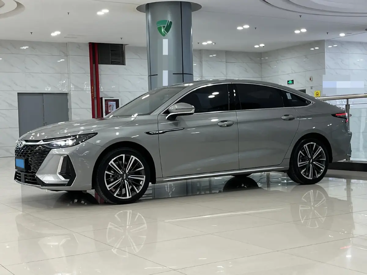 2022 Chery Arrizo 8 1.6T 197HP L4 7DCT