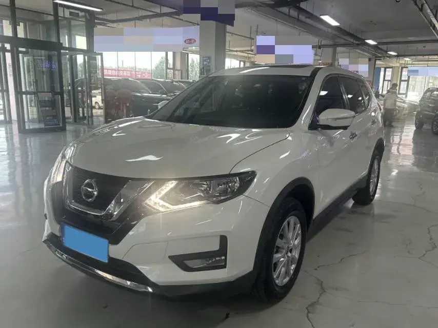 2022 Nissan X-Trail 2.0L 151HP L4 CVT