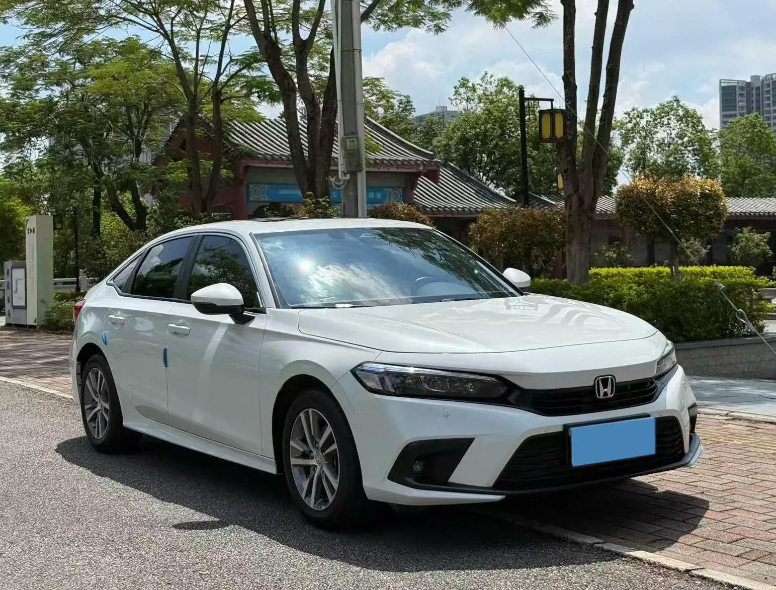 2023 HONDA CIVIC thumbnail 3