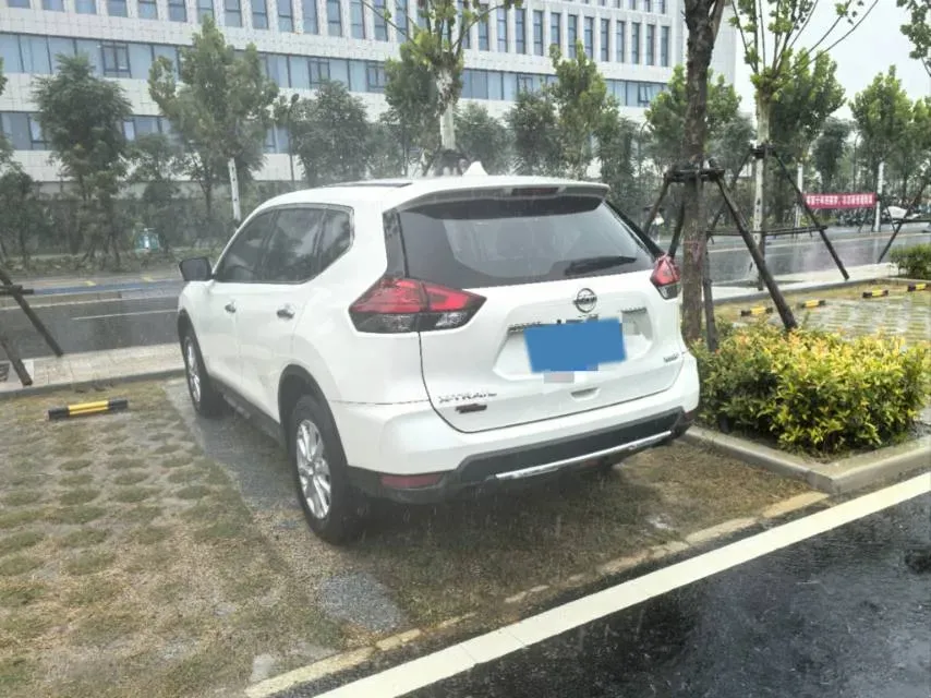 2021 Nissan X-Trail 2.0L 151HP L4 CVT,autocango,china used car exporter,china ev exporter,chinese used car exporter,chinese used ev exporter