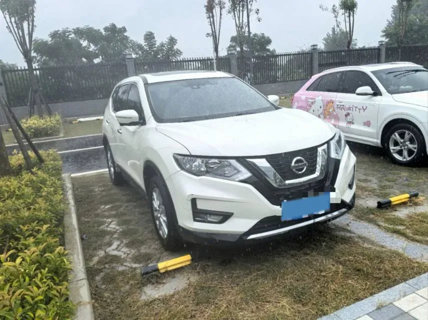 2021 Nissan X-Trail 2.0L 151HP L4 CVT,autocango,china used car exporter,china ev exporter,chinese used car exporter,chinese used ev exporter
