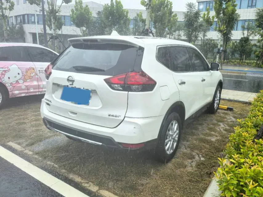 2021 Nissan X-Trail 2.0L 151HP L4 CVT,autocango,china used car exporter,china ev exporter,chinese used car exporter,chinese used ev exporter