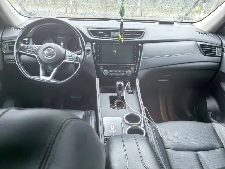 2021 Nissan X-Trail 2.0L 151HP L4 CVT,autocango,china used car exporter,china ev exporter,chinese used car exporter,chinese used ev exporter