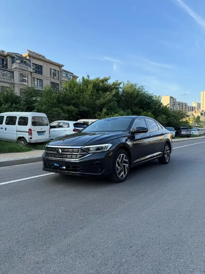 2023 Volkswagen Sagitar 1.4T 150HP L4 7DCT