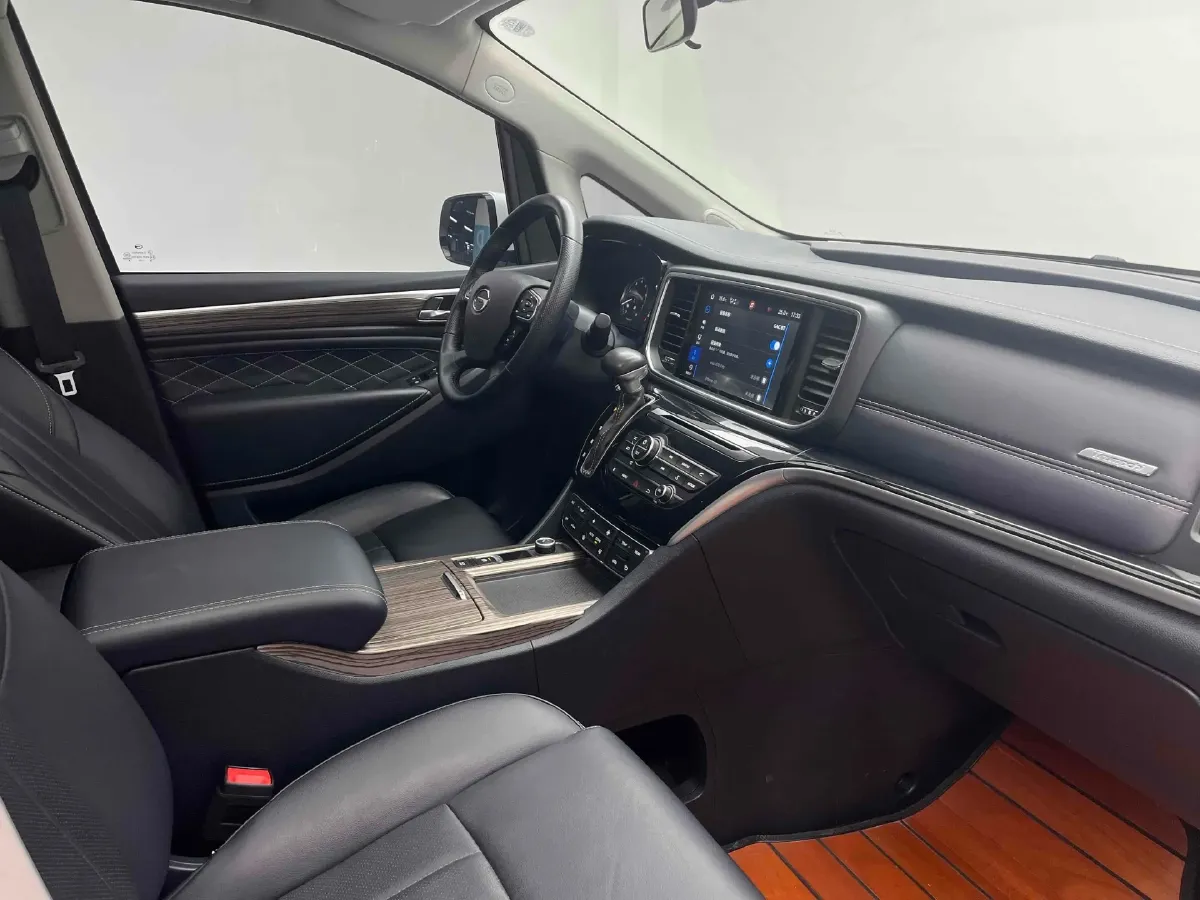 2011 GAC Trumpchi GA5 2.0L 150HP L4 5MT,autocango,china used car exporter,china ev exporter,chinese used car exporter,chinese used ev exporter