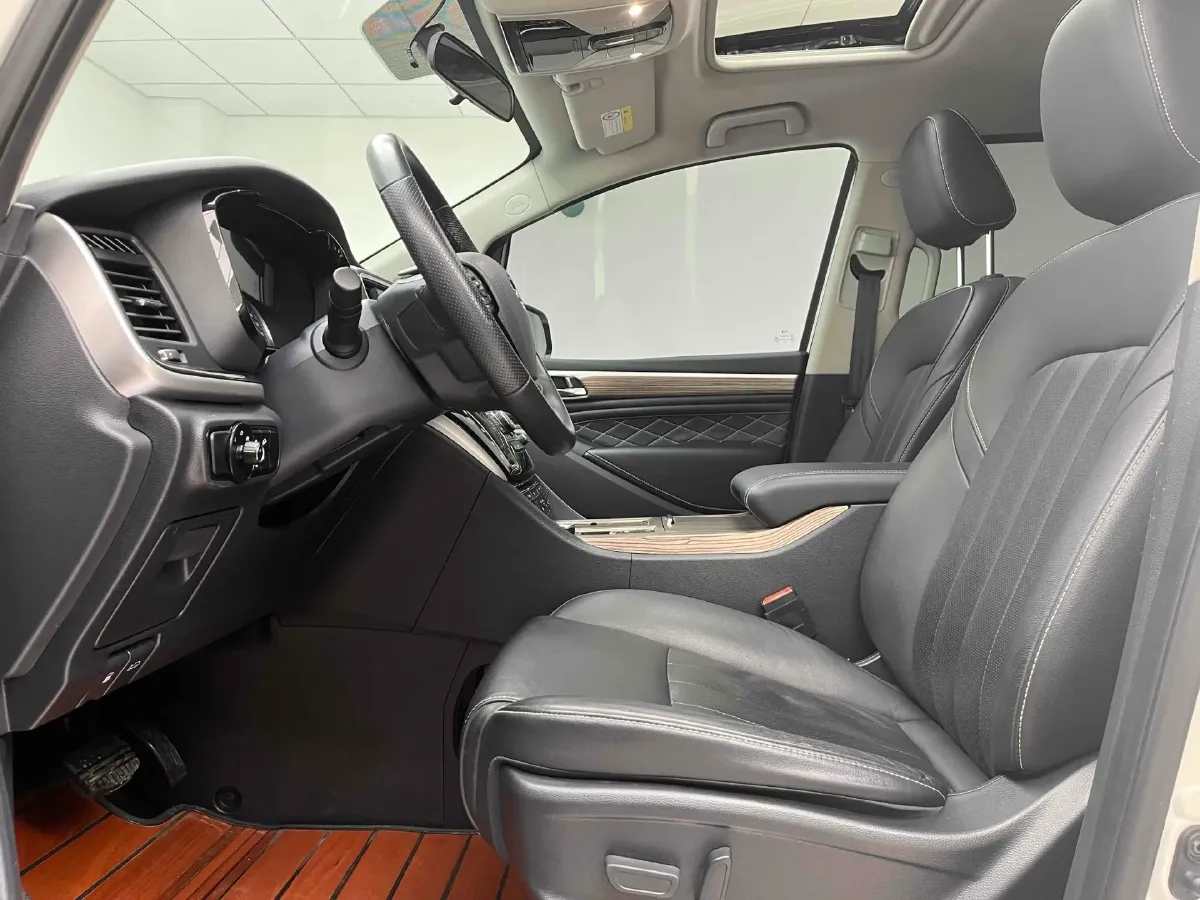 2011 GAC Trumpchi GA5 2.0L 150HP L4 5MT,autocango,china used car exporter,china ev exporter,chinese used car exporter,chinese used ev exporter