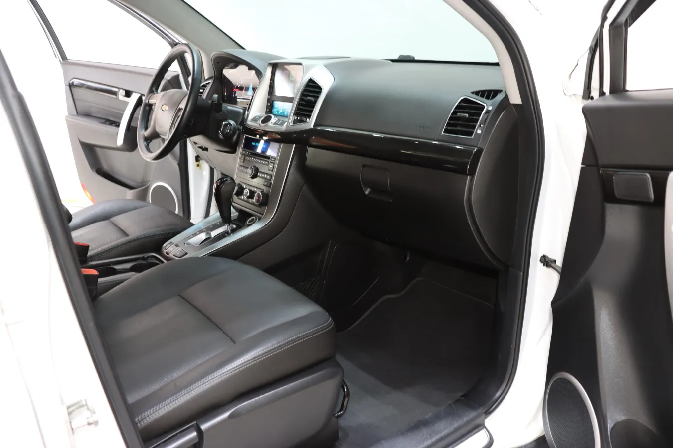 2017 Chevrolet Captiva 2.4L 167HP L4 6AT,autocango,china used car exporter,china ev exporter,chinese used car exporter,chinese used ev exporter