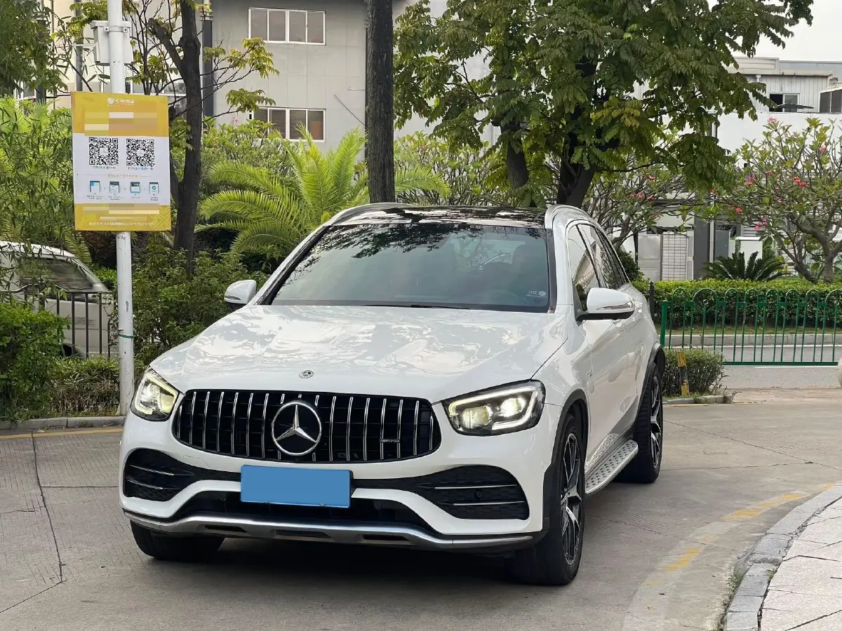 2020 Mercedes-Benz GLC AMG 3.0T 390HP V6 9AT