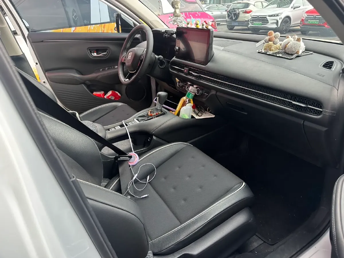 2023 Honda ZR-V 1.5T 182HP L4 CVT,autocango,china used car exporter,china ev exporter,chinese used car exporter,chinese used ev exporter