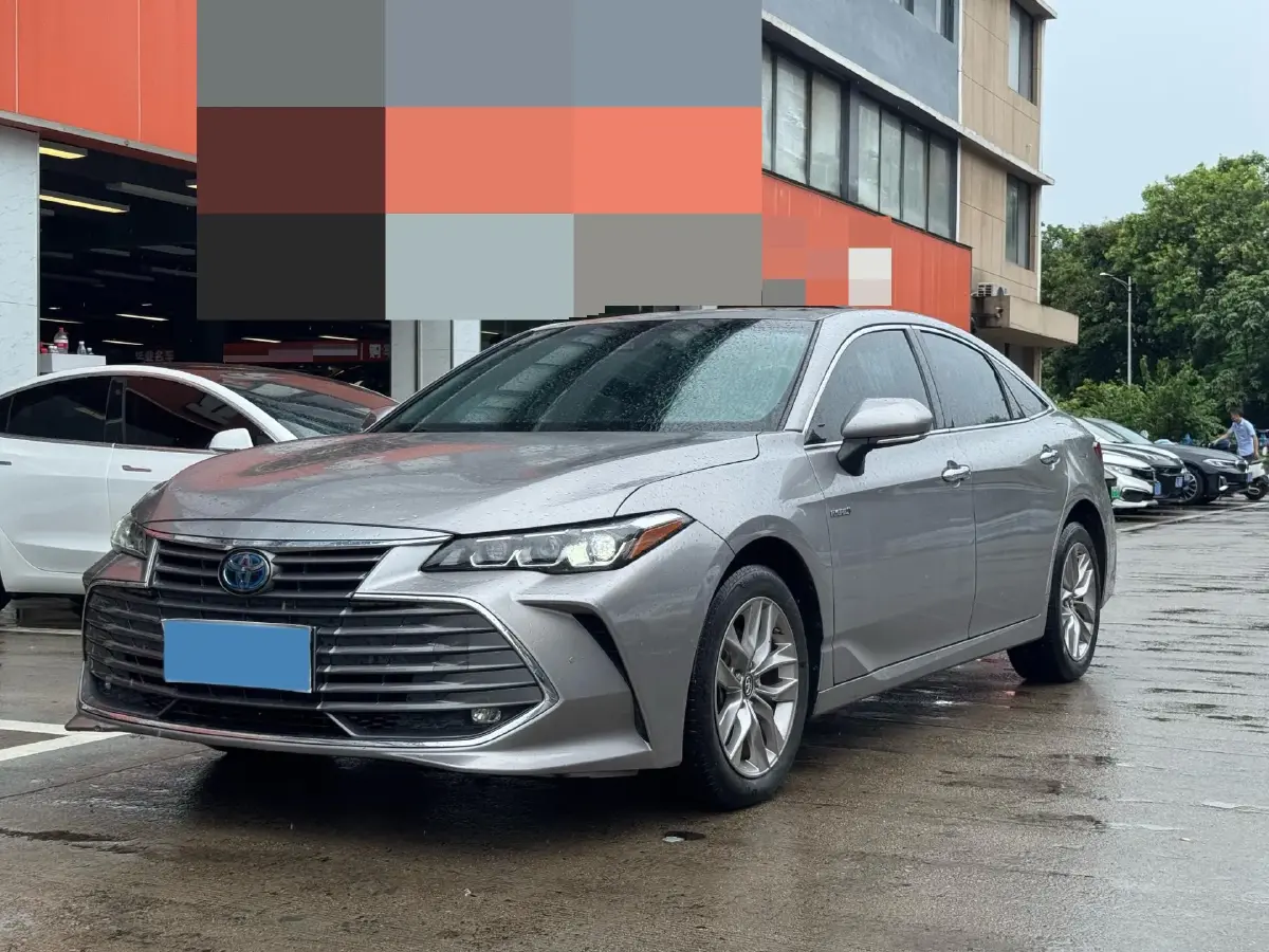 2021 Toyota Avalon 2.5L 209HP L4 8AT