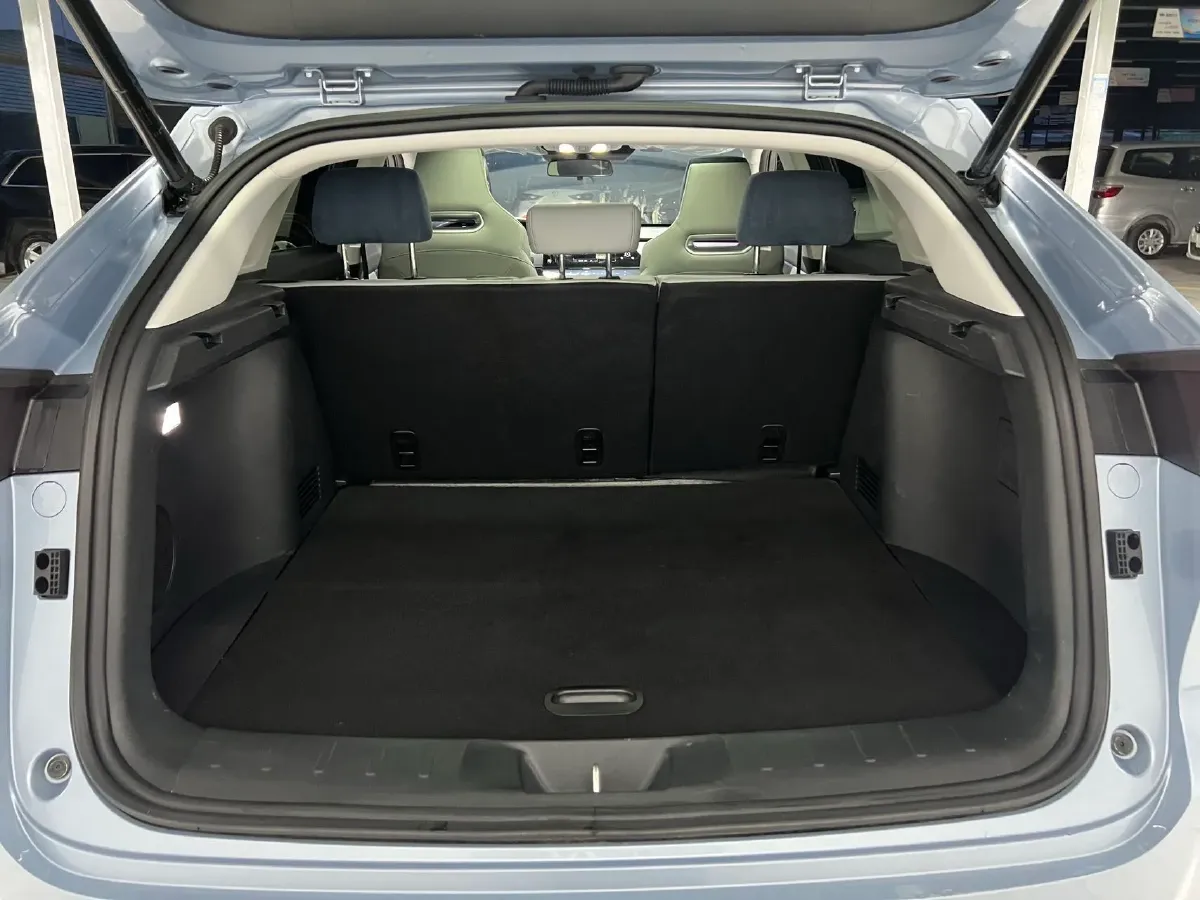 2022 ChangAn UNI-K iDD 1.5T 170HP L4 6TCT PHEV 30.74KWH,autocango,china used car exporter,china ev exporter,chinese used car exporter,chinese used ev exporter