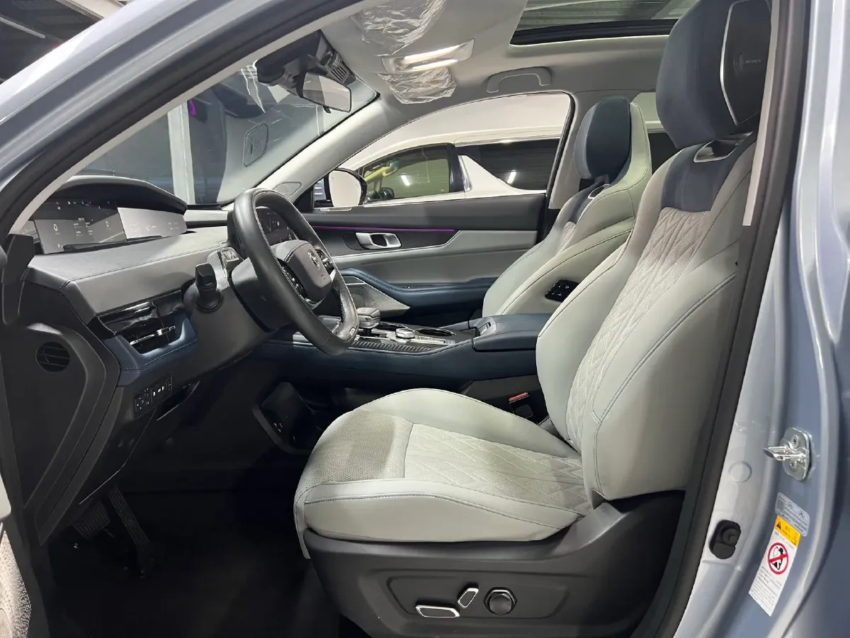 2022 ChangAn UNI-K iDD 1.5T 170HP L4 6TCT PHEV 30.74KWH,autocango,china used car exporter,china ev exporter,chinese used car exporter,chinese used ev exporter