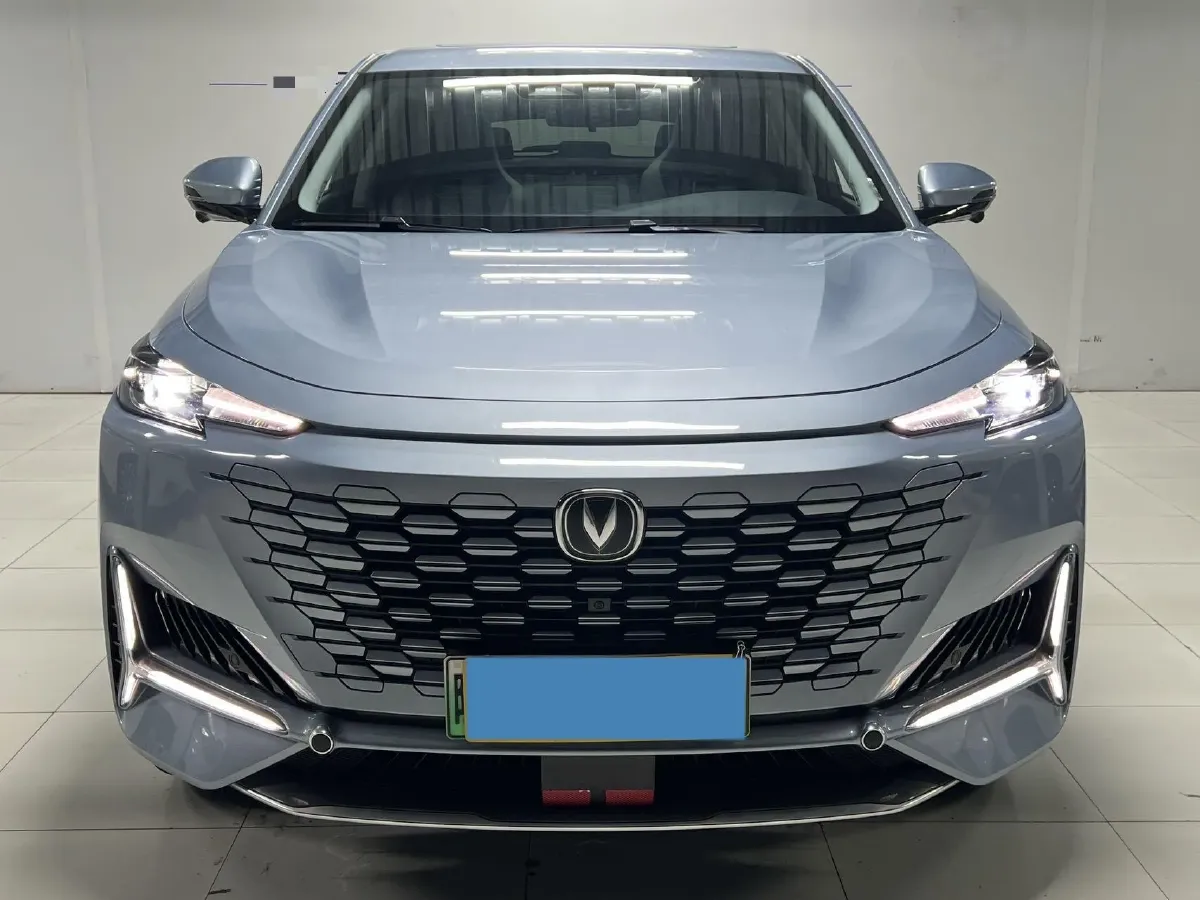 2022 ChangAn UNI-K iDD 1.5T 170HP L4 6TCT PHEV 30.74KWH,autocango,china used car exporter,china ev exporter,chinese used car exporter,chinese used ev exporter