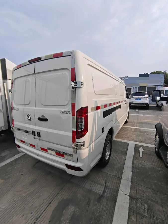 2024 Dongfeng YuFengEM27 BEV 41.472KWH,autocango,china used car exporter,china ev exporter,chinese used car exporter,chinese used ev exporter