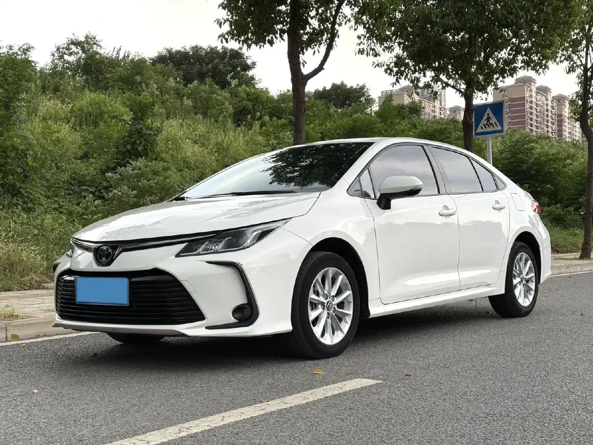 2021 Toyota Corolla 1.2T 116HP L4 CVT
