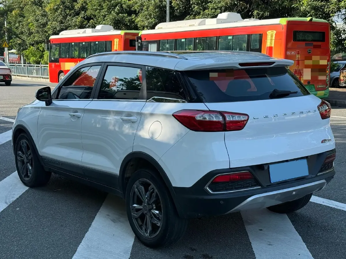 2018 Leopaard CS9 1.5T 150HP L4 CVT,autocango,china used car exporter,china ev exporter,chinese used car exporter,chinese used ev exporter