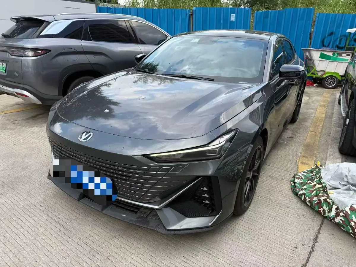 2022 ChangAn UNI-V 1.5T 188HP L4 7DCT