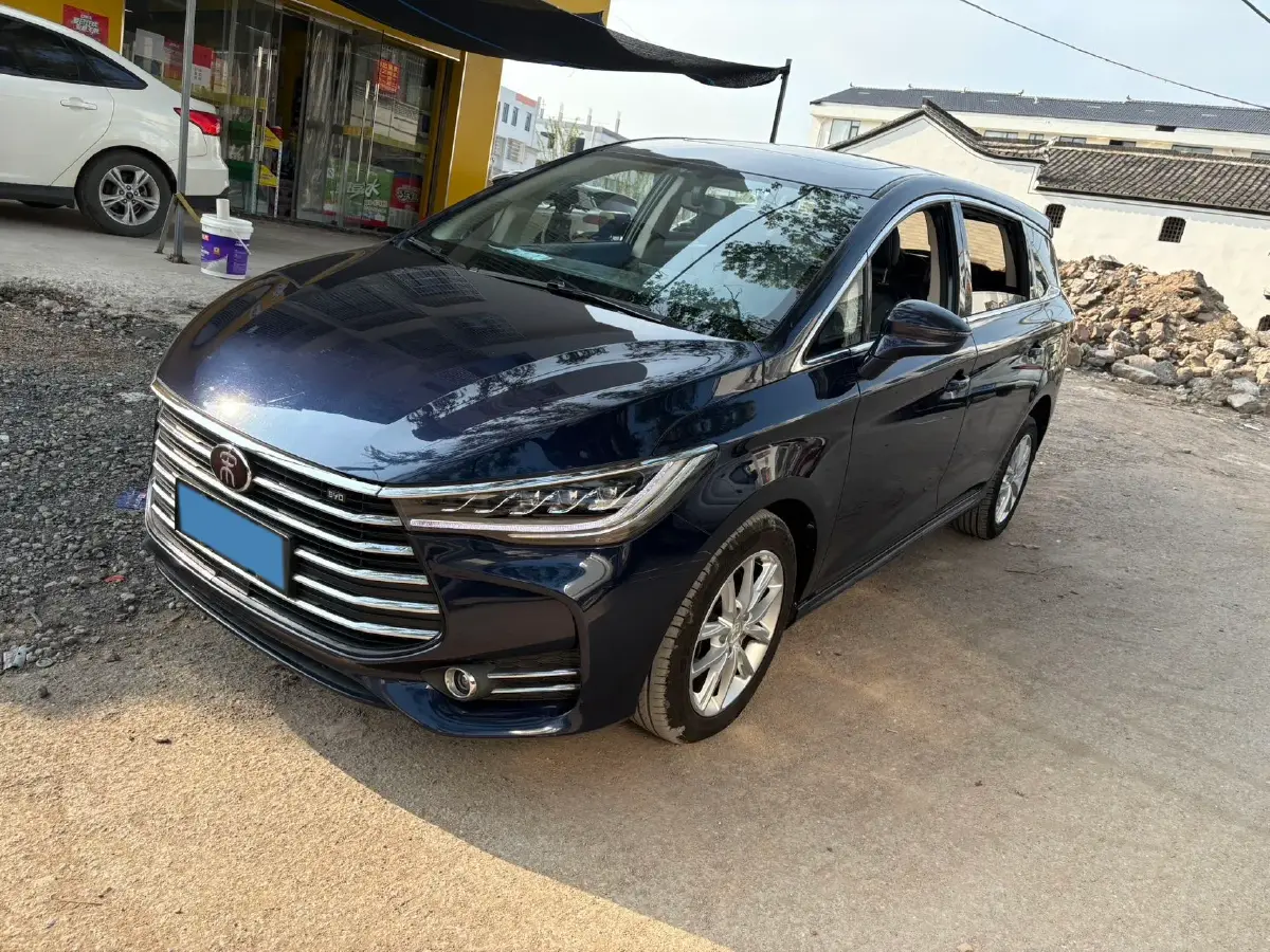 2019 BYD Song MAX 1.5T 160HP L4 6MT