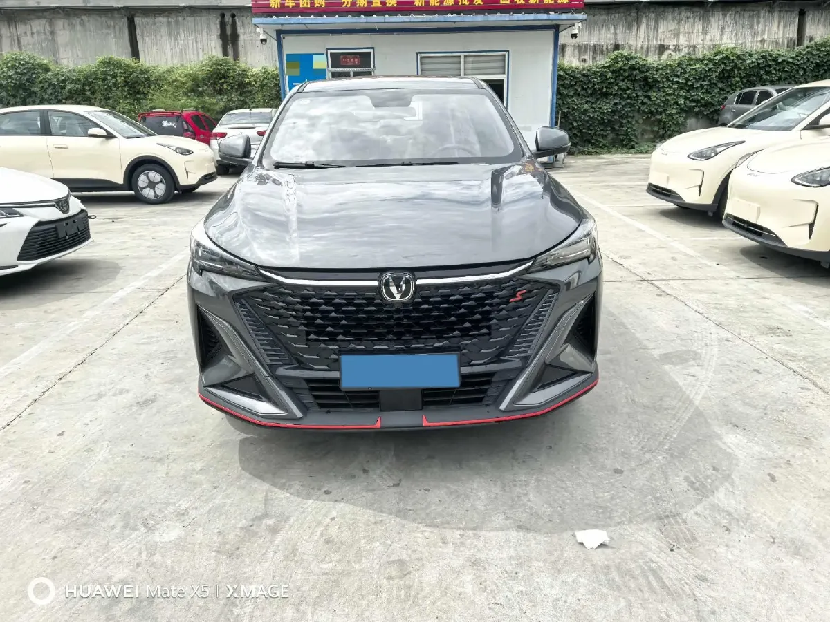 2025 ChangAn X5 PLUS 1.5T 188HP L4 7DCT,autocango,china used car exporter,china ev exporter,chinese used car exporter,chinese used ev exporter