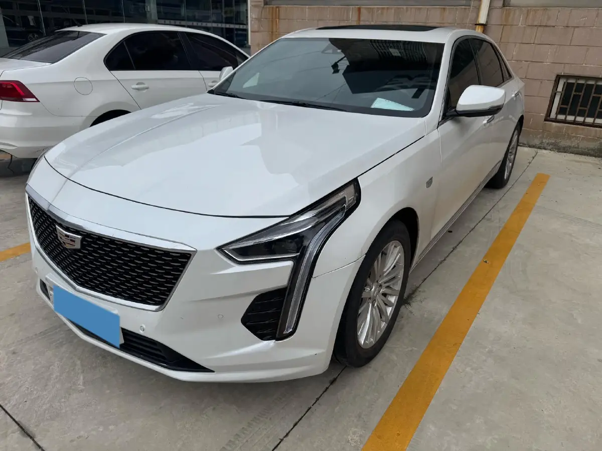 2022 Cadillac CT6 2.0T 237HP L4 10AT