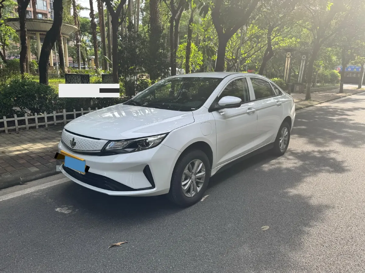 2023 Livan Maple 60s BEV 52.56KWH,autocango,china used car exporter,china ev exporter,chinese used car exporter,chinese used ev exporter