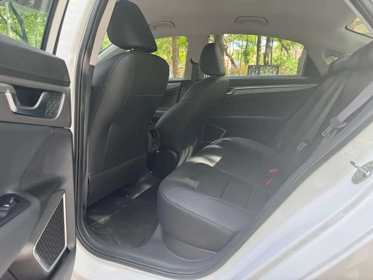 2023 Livan Maple 60s BEV 52.56KWH,autocango,china used car exporter,china ev exporter,chinese used car exporter,chinese used ev exporter