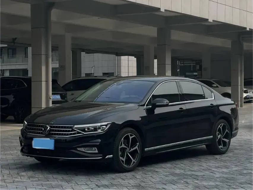 2025 Volkswagen Magotan 2.0T 186HP L4 7DCT