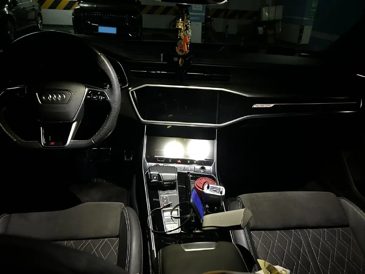 2020 Audi S7 2.9T 450HP V6 8AT,autocango,china used car exporter,china ev exporter,chinese used car exporter,chinese used ev exporter