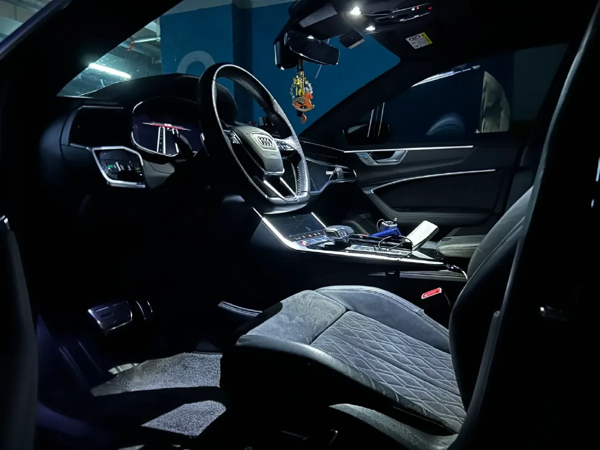 2020 Audi S7 2.9T 450HP V6 8AT,autocango,china used car exporter,china ev exporter,chinese used car exporter,chinese used ev exporter