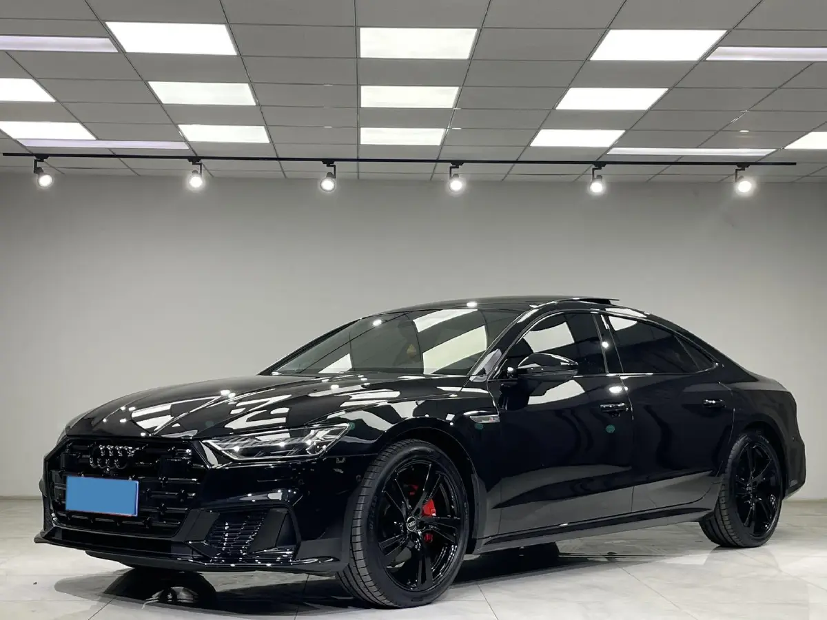 2022 Audi A7L 2.0T 245HP L4 7DCT