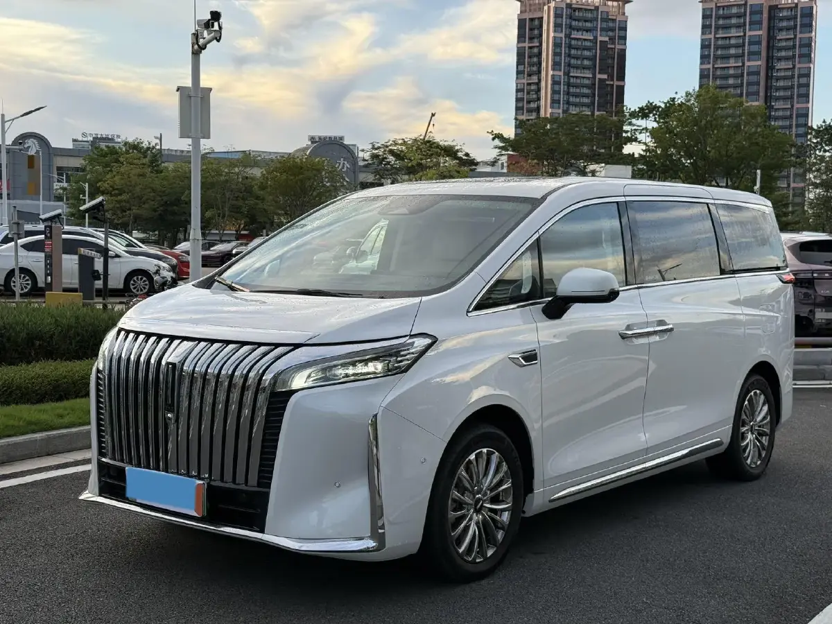 2024 HongQi HQ9 2.0T 163HP L4 1DHT PHEV 20.14KWH