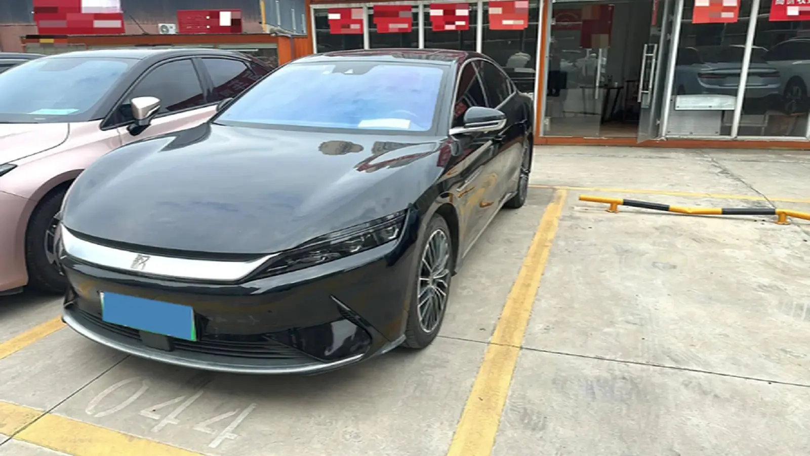 2021 BYD e9 BEV 64.8KWH