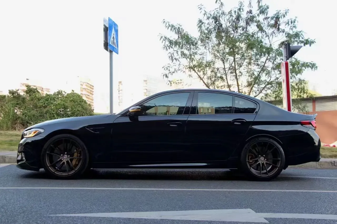 2021 BMW M5 4.4T 600HP V8 8AT,autocango,china used car exporter,china ev exporter,chinese used car exporter,chinese used ev exporter