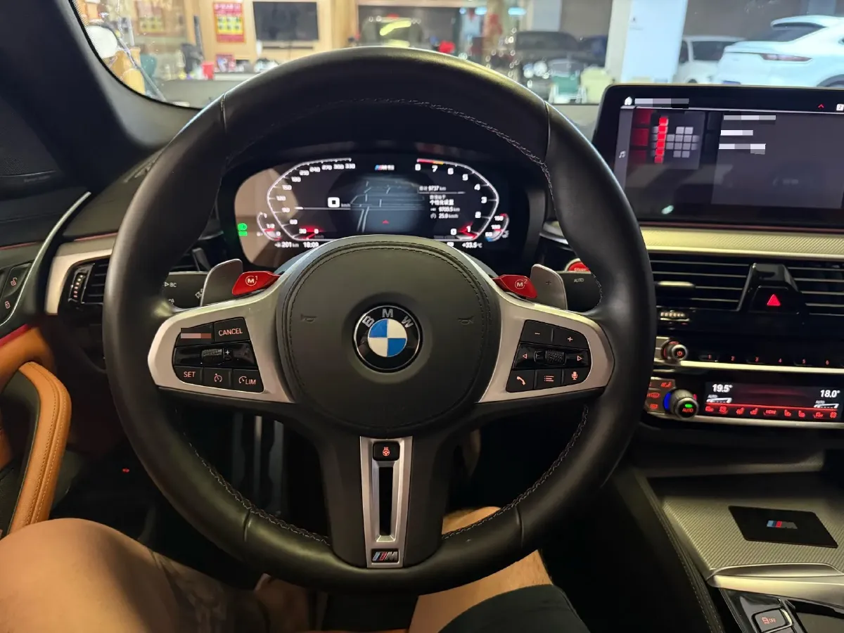 2021 BMW M5 4.4T 600HP V8 8AT,autocango,china used car exporter,china ev exporter,chinese used car exporter,chinese used ev exporter